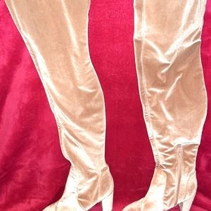 L4L Thigh High 😍 Velvet Boots 👢